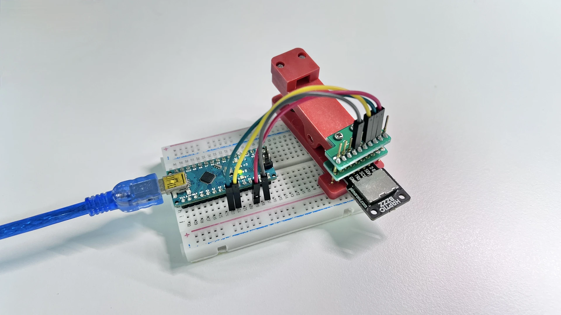납땜 대신 포고핀 클립을 활용했습니다.
