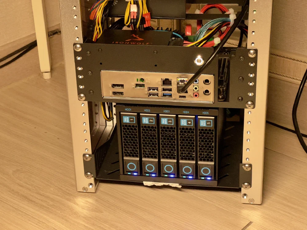 10인치 ITX 메인보드 랙마운트 브라켓 랙 결합 2