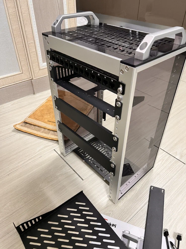 DeskPi RackMate T1 실물 외형