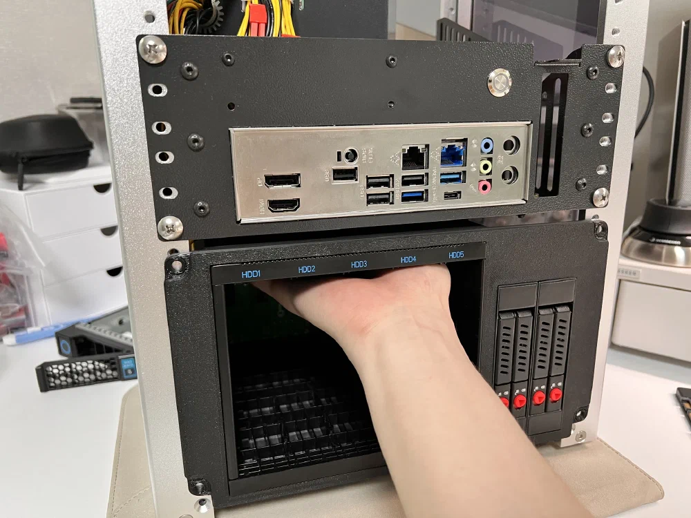 하드베이 마운트 10인치 랙에 결합 불가 1