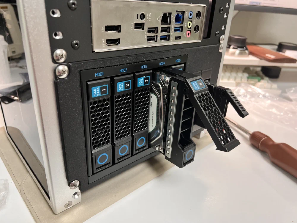 10인치 랙 하드베이 마운트 완성 2