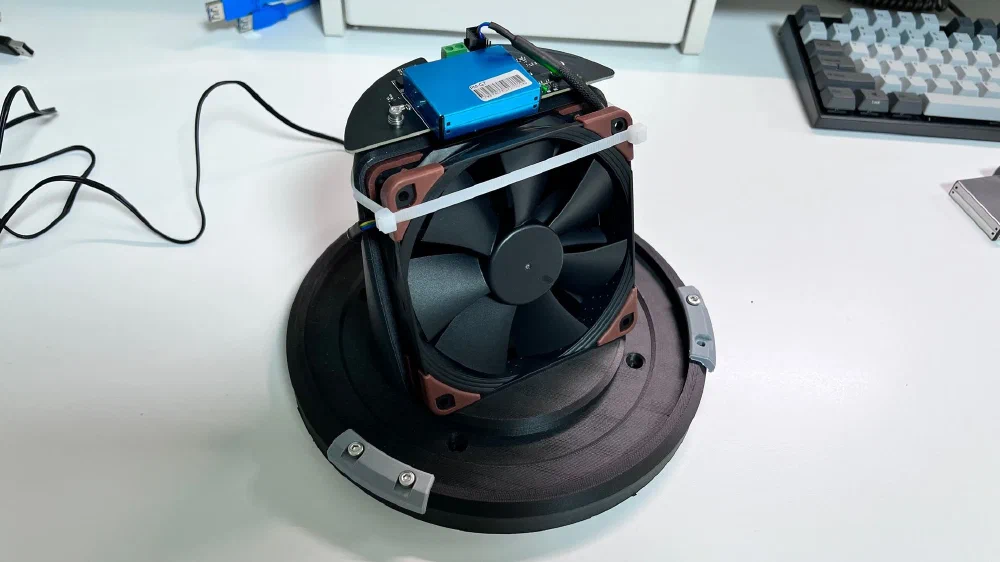 Rack Out of Dust 프로젝트 중 일부