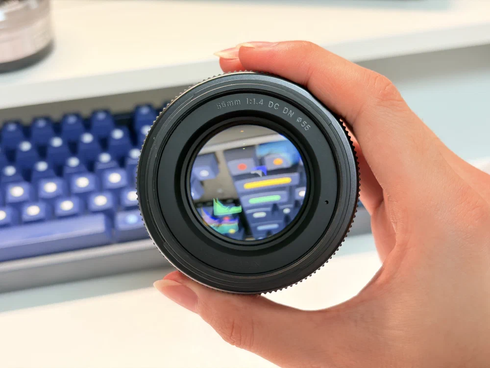 Sigma Contemporary 56mm F1.4 DC DN 렌즈 1